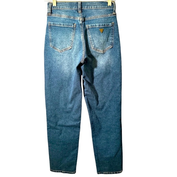 Guess Jeans, Mom’s Slightly Distressed Style - Picture 3 of 6